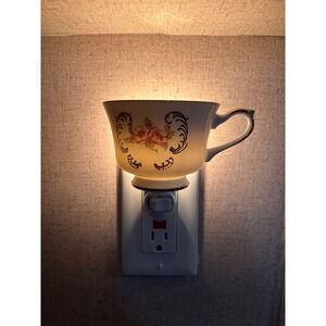 Handcrafted Vintage Style Teacup Night Light Floral Ceramic Pink Rose Gold Trim
